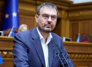 Гетманцев предсказал падение ВВП Украины в 2026 году из-за российских обстрелов
