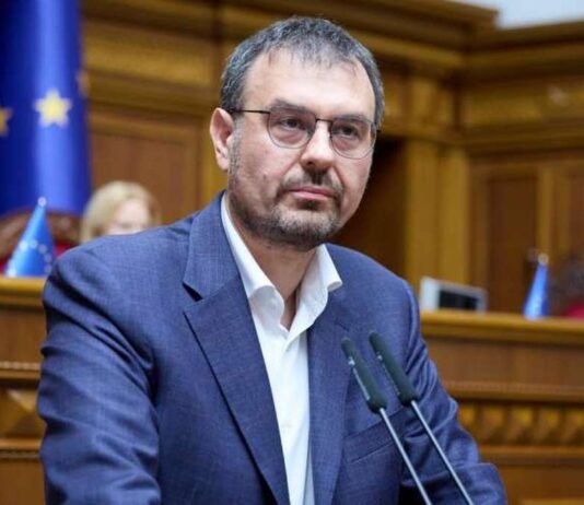 Гетманцев предсказал падение ВВП Украины в 2026 году из-за российских обстрелов