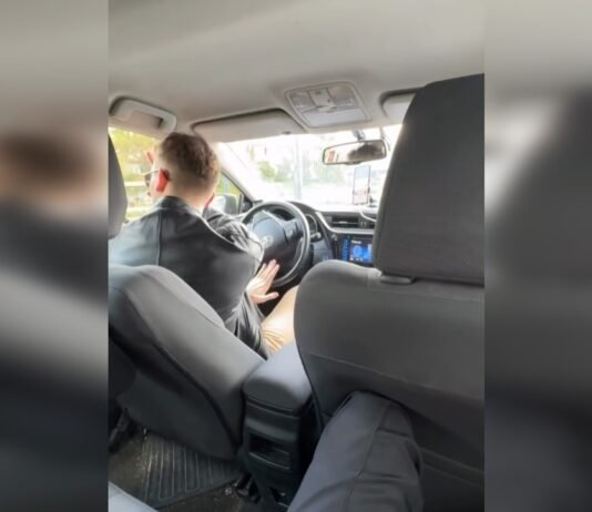 Польский таксист в Варшаве спел пассажирам на украинском языке и покорил интернет