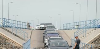 Работают, несмотря на обстрелы: ГНСУ рассказала о ситуации на пунктах пропуска