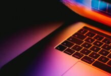 В результате вражеской атаки в столице повреждены дата-центры интернет-провайдеров «Паутина» и UTELS, возможны перебои в работе сети
