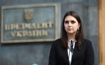 Зеленский подписал указ о санкциях против бывшего пресс-секретаря Юлии Мендель
