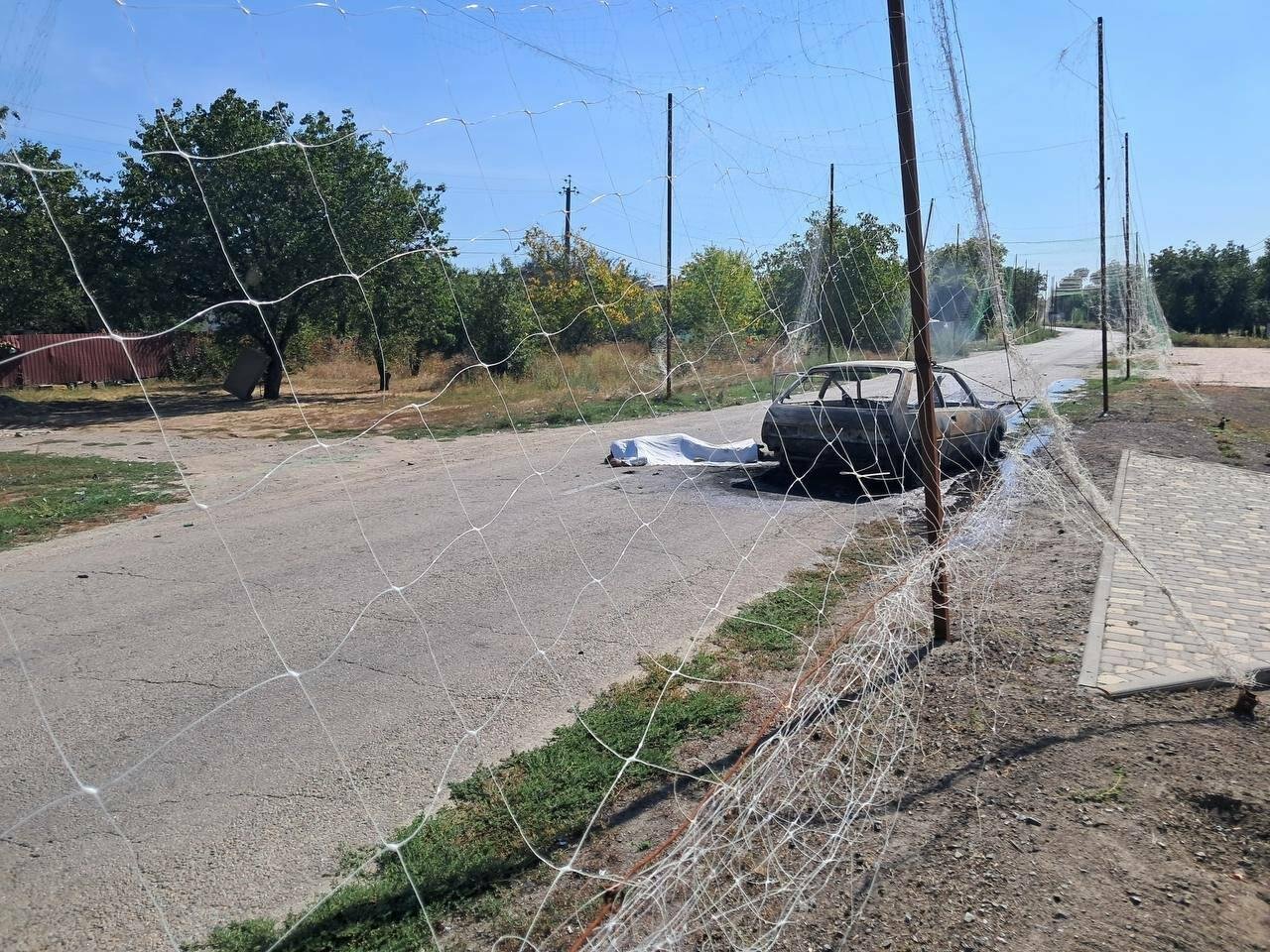 В Кушугуми российский FPV-дрон атаковал гражданское авто, погиб мужчина