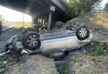 В Запорожье водительница Mitsubishi съехала с моста в состочнии накотического опьянения