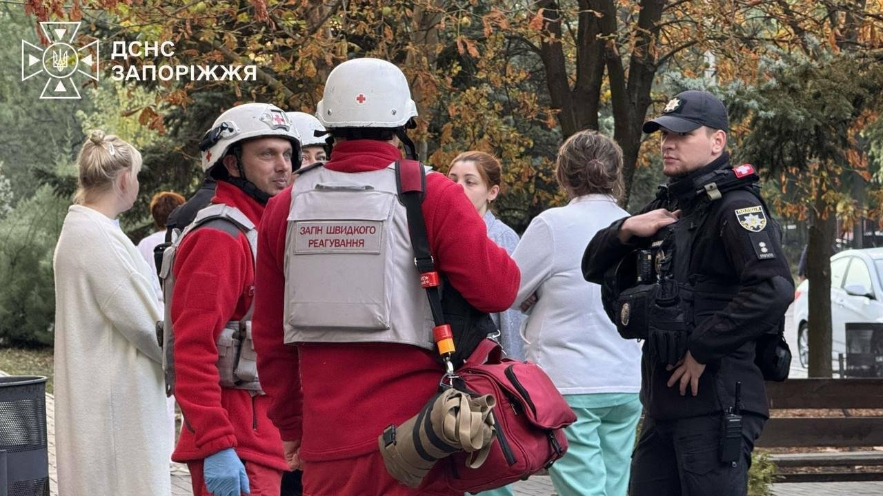 В Запорожье в результате атаки вражеских дронов пострадали двое мужчин