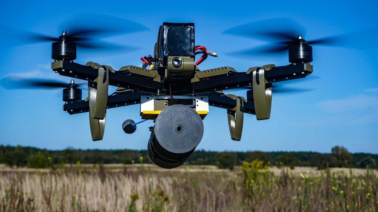 В Запорожском районе в результате атаки FPV-дронов погиб мужчина и ранена женщина