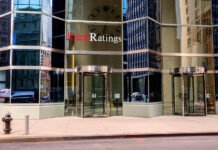 Fitch: Франция сталкивается со все большими проблемами с сокращением бюджетного дефицита