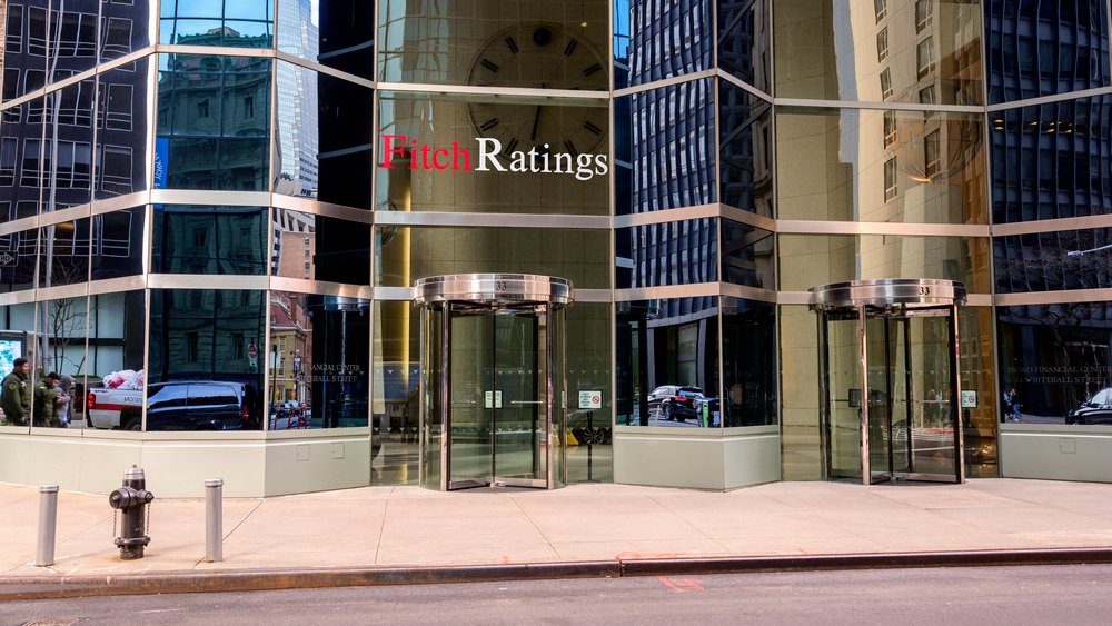 Fitch: Франция сталкивается со все большими проблемами с сокращением бюджетного дефицита
