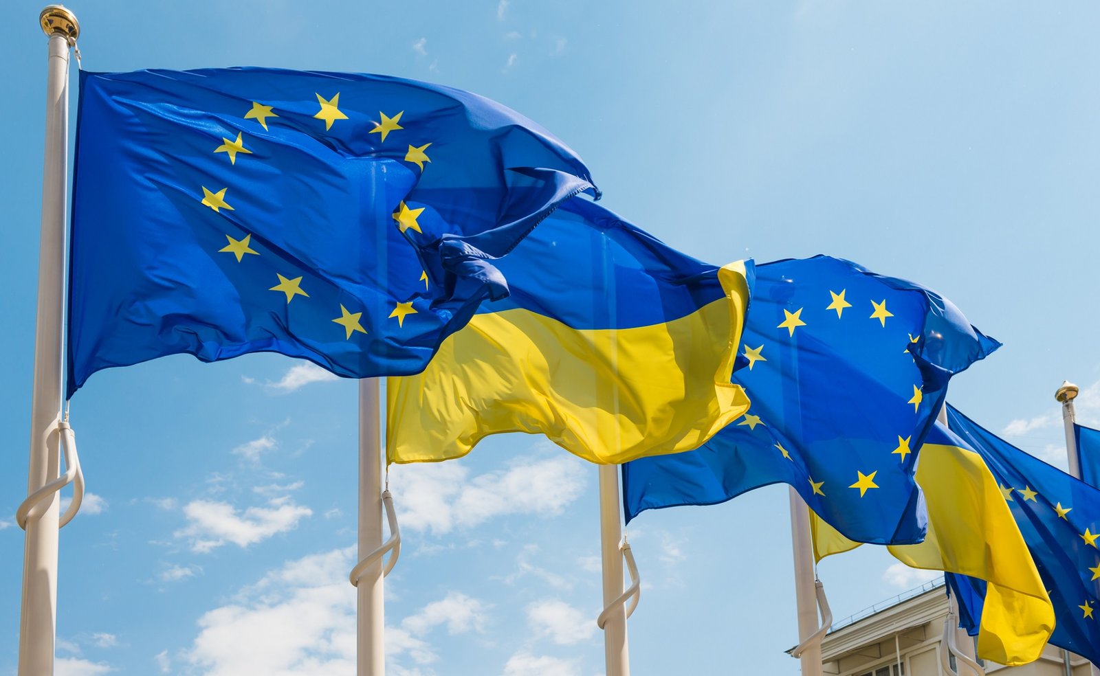 Украина и ЕС договорились о мерах по покрытию бюджетных потребностей страны до конца года