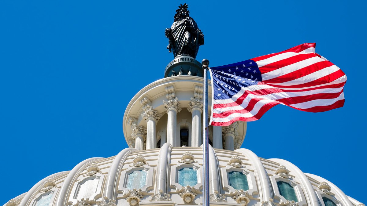 Госдолг США перед инвесторами впервые со времен Второй мировой войны превысил 100% ВВП