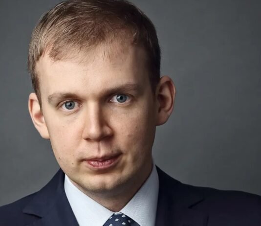 Фигуранта дела о хищении в банке Курченко приговорили к восьми годам