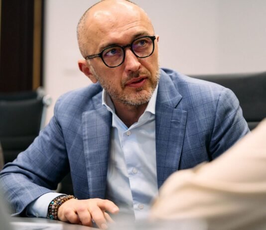 Что стоит за обысками у главы НБУ. Удержится ли Пышный на посту