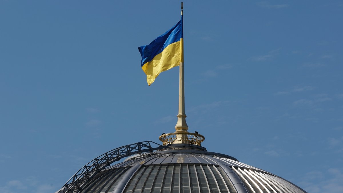 Бюджетный комитет Рады поддержал поправку о повышении минимальных зарплат военным