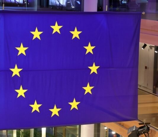 Украина получила 2,9 млрд евро от ЕС