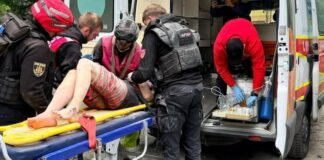 В Запорожье из-под завалов спасли 22-летнюю женщину