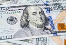 Официальный курс доллара в Украине снова обновил исторический рекорд