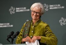Итальянский министр призвал Лагард «прояснить», уйдет ли она с должности досрочно