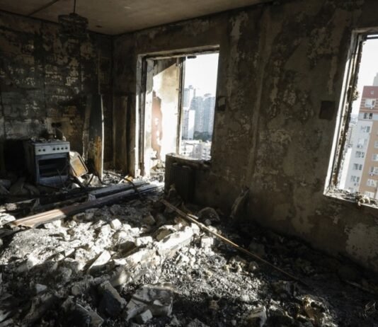 Кабмин привлек 50 млн евро на компенсации за разрушенное россиянами жилье