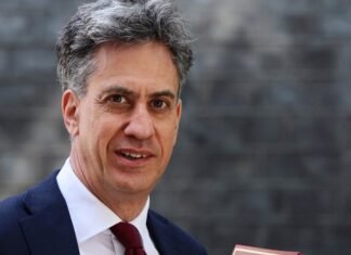 Британия готова конфисковать £25 млрд российских активов, но только вместе с ЕС
