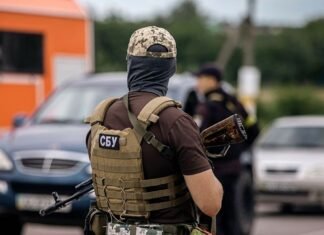Трое мужчин готовили целую серию терактов в ТЦК Киева, — СБУ