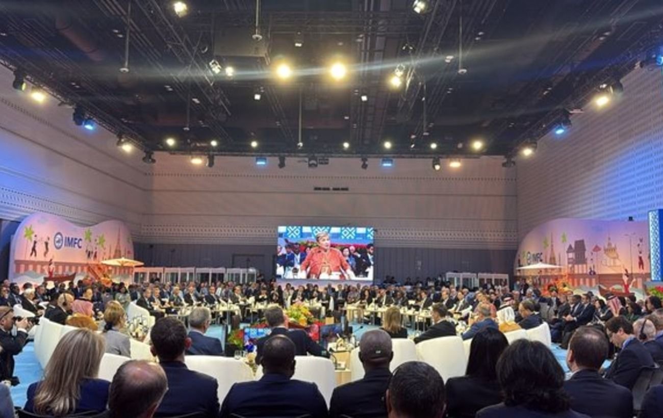 В поддержку Украины: члены IMFC демонстративно покинули зал во время выступления главы Минфина РФ