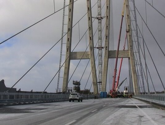 Оккупанты два дня подряд наносят комбинированные удары по мостовым переходам в Запорожье, — Семикин