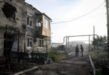«Мы на рациях 24 на 7»: как живут жители Беленького