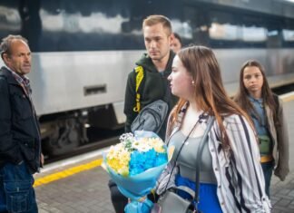 Более 100 тысяч украинцев могут депортировать из США: все зависит от Трампа, — Politico