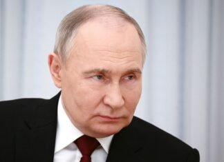 Россия снова угрожает дипломатам в Киеве и призывает их покинуть Украину