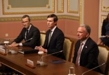 США рассчитывают, что сделка по дизелю смягчит позицию России в мирных переговорах, — Reuters