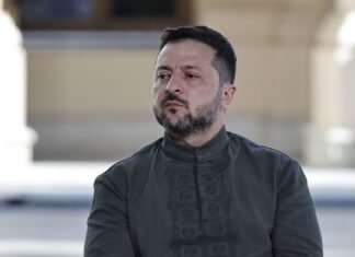 Украина не имеет отношения. Зеленский сделал заявление об атаке на суда возле Болгарии