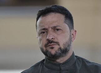 Зеленский заявил о проблемах с энергетикой и невыполнении планов в Киеве