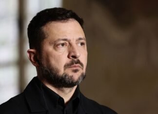 Зеленский поручил проверить договоренности с партнерами по F-16 и ракетам для ПВО